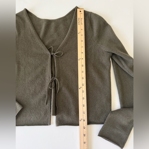 NakedCashmere Dark Olive Cashmere V-Neck Tie-Front Knit Sweater Cardigan Sz M - Picture 8 of 9